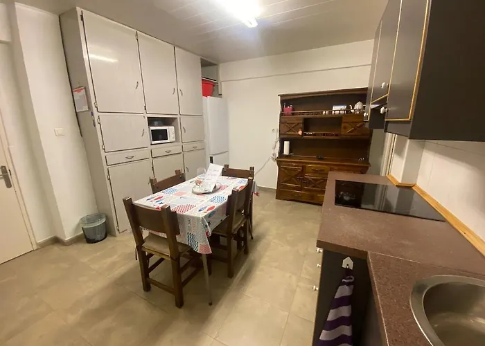 Piso Junto A La Ria De Bilbao *