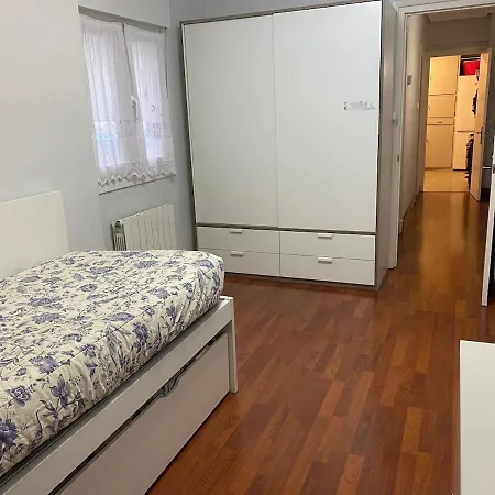아파트 Piso Junto A La Ria De Bilbao