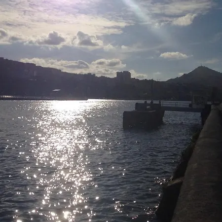 Piso Junto A La Ria De Bilbao 에란디오